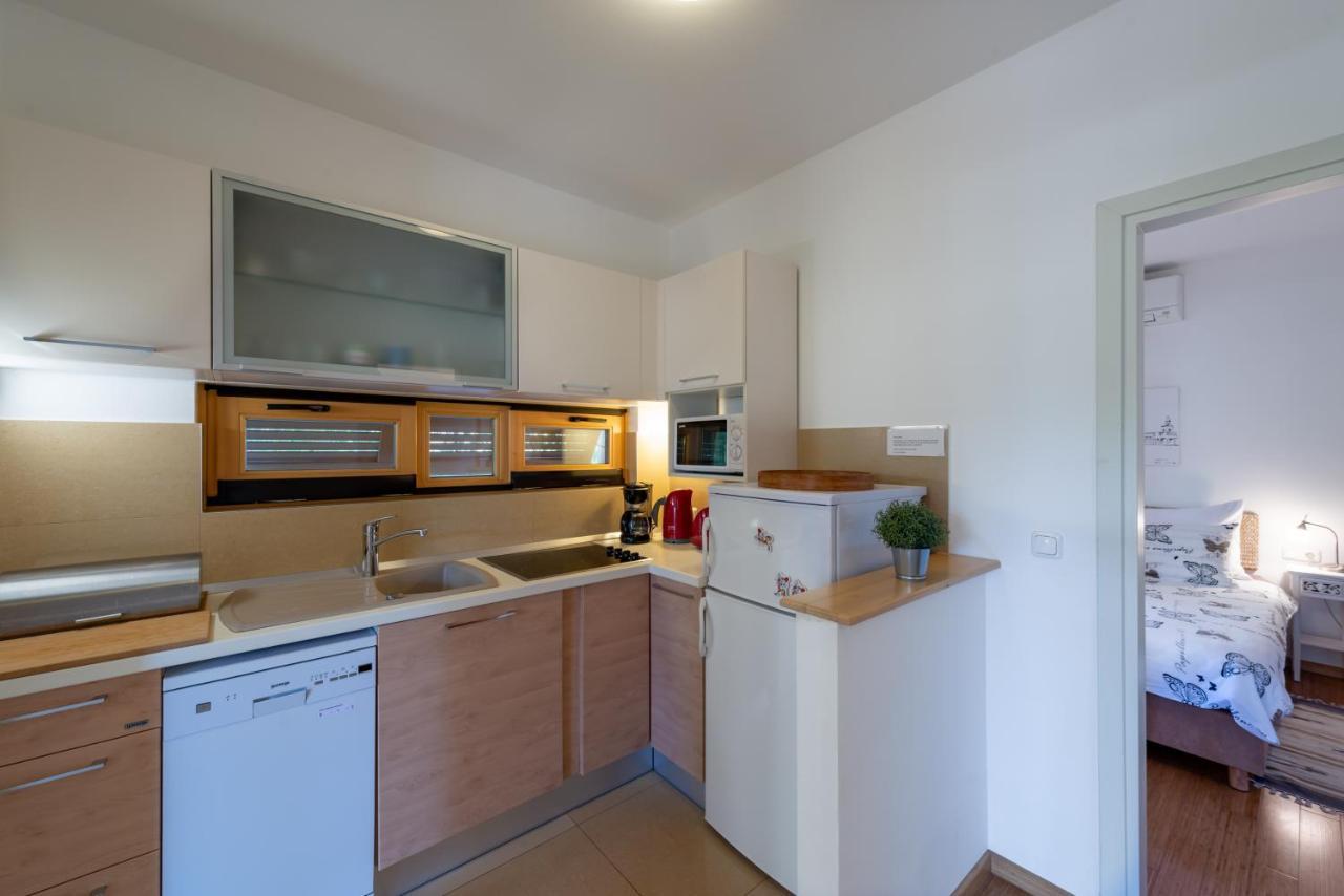 Casa Bamboo Apartment Banjole Exterior photo